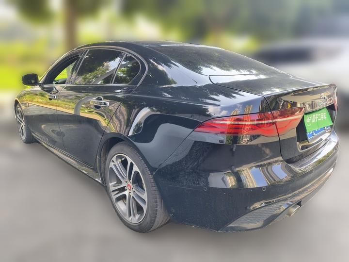 XEL 2020 2.0T 200PS R-DYNAMIC S Progressive Sport photo 4