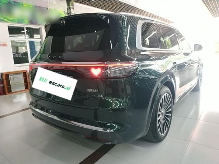 HIMA AITO M8 2025 EREV Ultra 53.4kWh 6-Seater 192-Line LiDAR photo 4