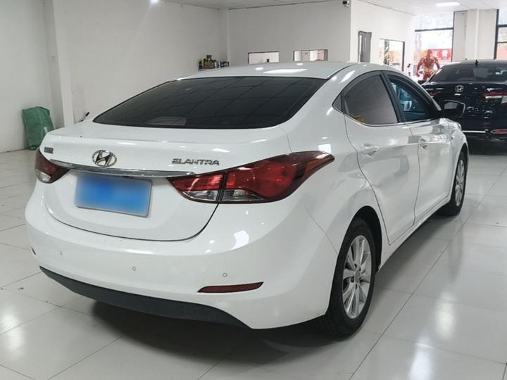 Elantra 2016 1.6L AT Smart photo 6