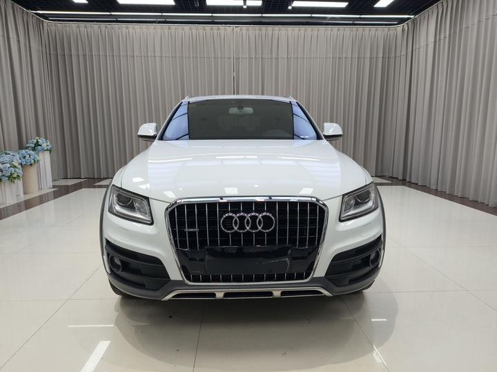 Q5 2018 Collection 40 TFSI Tech photo 2