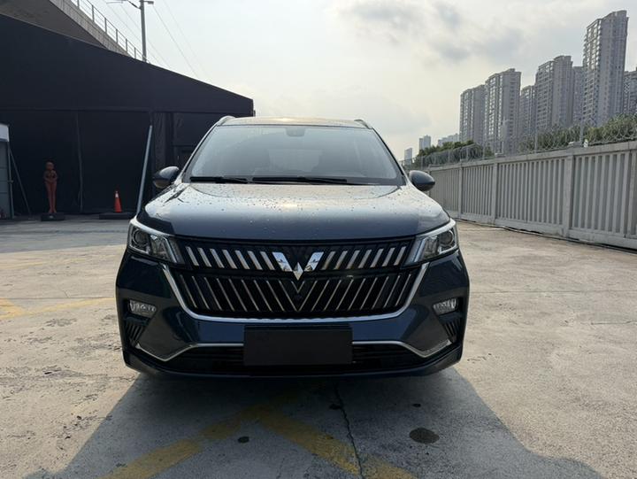 Wuling 2022 1.5T CVT Smart Luxury photo 2