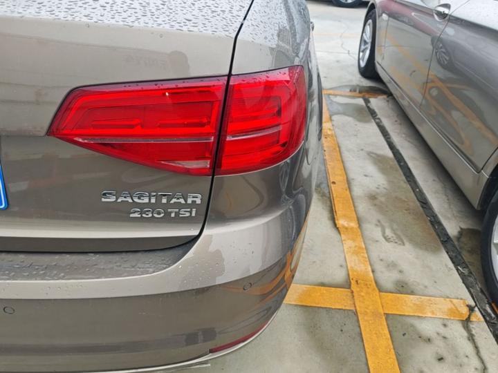 Sagitar 2017 230TSI AT Comfort photo 7