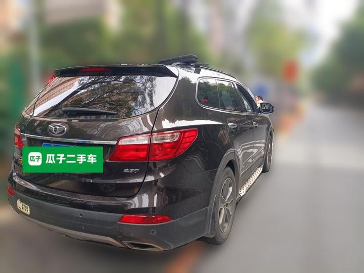 2015 2.0T 7-Seater RWD Leading photo 5