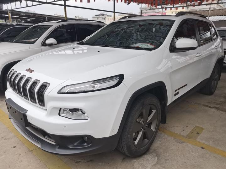 Cherokee 2016 2.4L 75 Tribute
