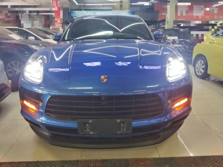 2018 Macan 2.0T photo 2