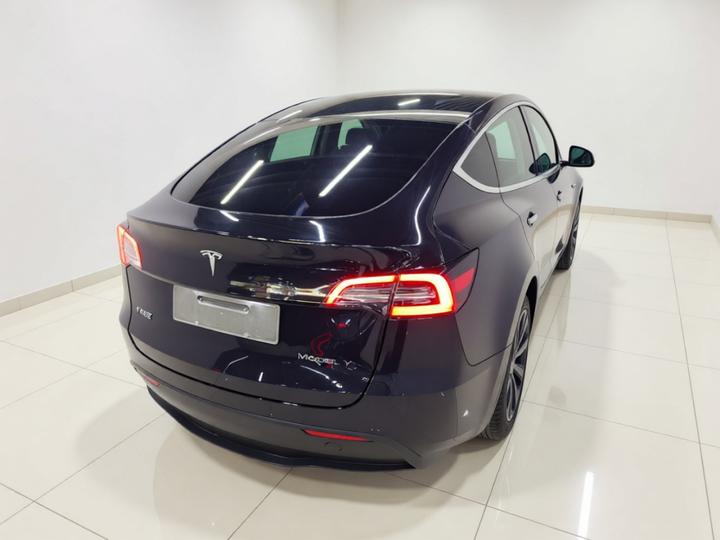 Model Y 2022 Facelift RWD photo 5