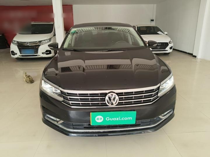 Passat 2017 330TSI DSG photo 2