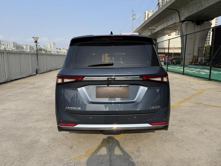 Wuling 2022 1.5T CVT Smart Luxury photo 5
