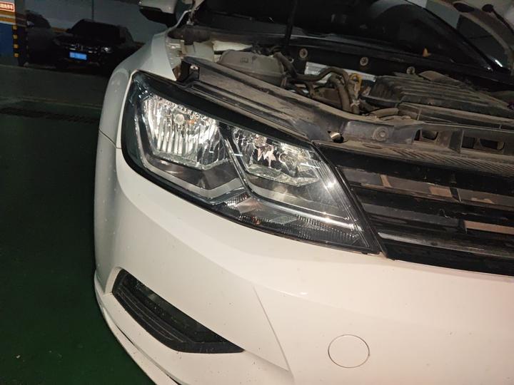 Lamando 2017 230TSI DSG photo 7