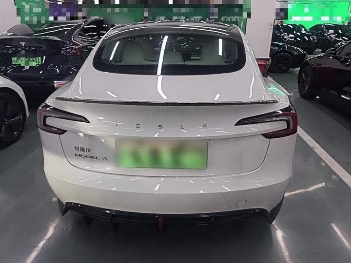 Model 3 2023 RWD photo 3