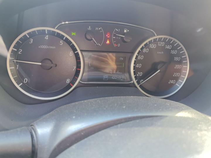 Sylphy 2016 1.6XL CVT Exclusive photo 2
