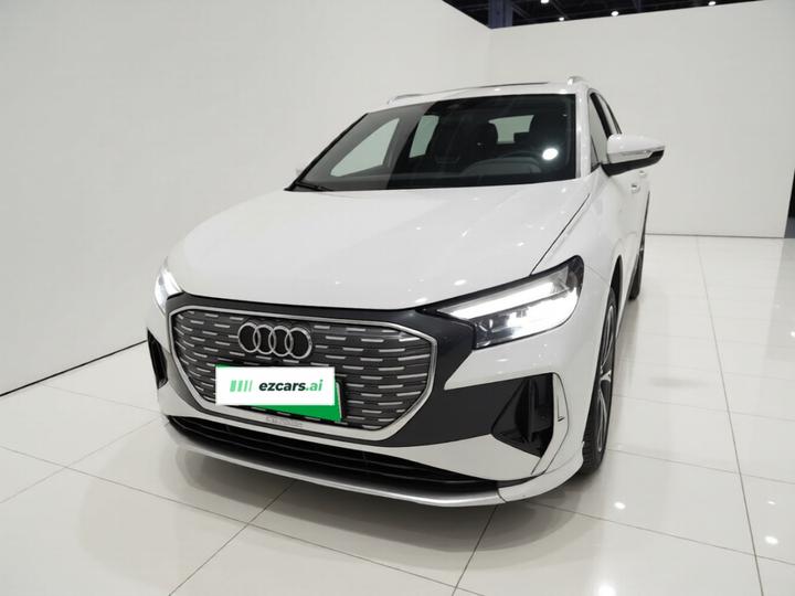 Q4 e-tron 2023 50 e-tron quattro photo 2