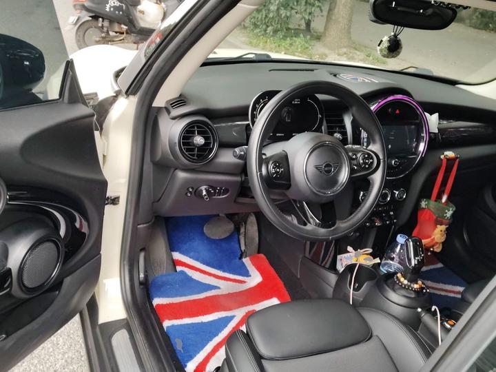 2021 1.5T COOPER Classic photo 7