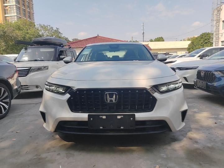 2023 260TURBO photo 2