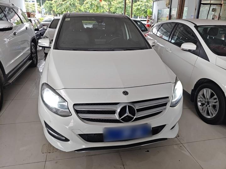 B-Class 2018 B 200 Dynamic photo 2