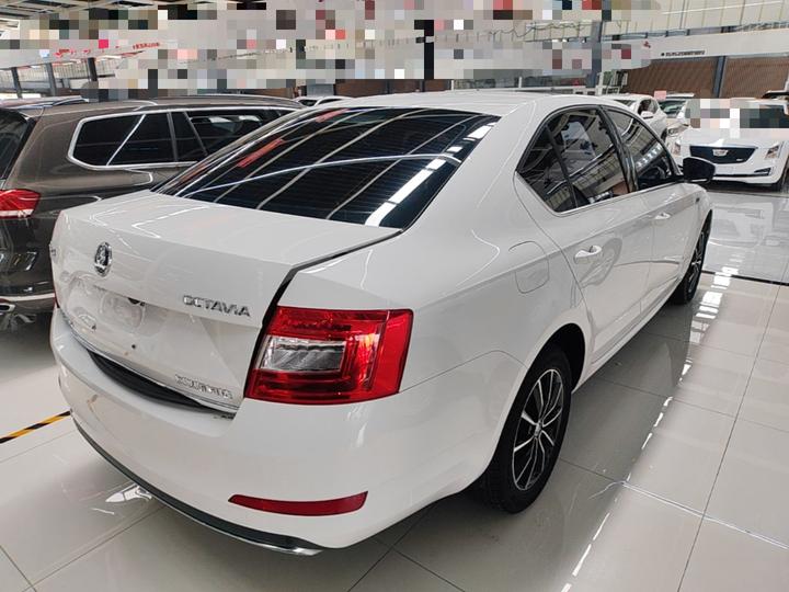 Octavia 2017 1.6L AT photo 6