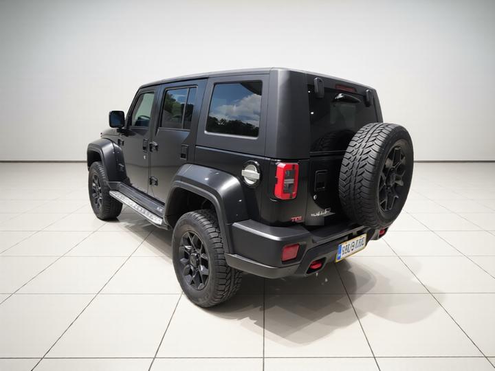 BJ40 2024 2.0D Honor photo 4