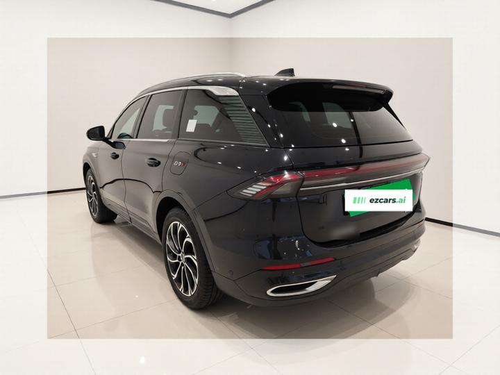 Nautilus 2023 2.0T AWD photo 4