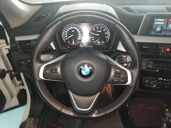X1 2019 sDrive20Li Leading photo 6