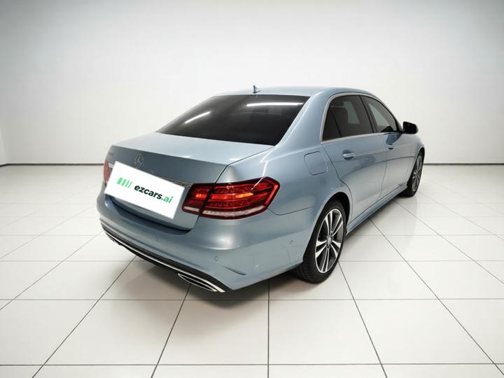 E-Class 2015 Facelift E 260 L Sport photo 6