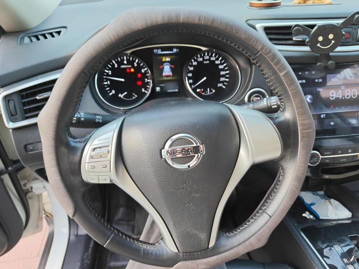 X-Trail 2014 2.0L CVT Comfort 2WD photo 8