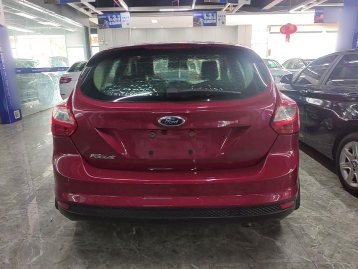 Focus 2012 Hatchback 1.6L AT photo 3