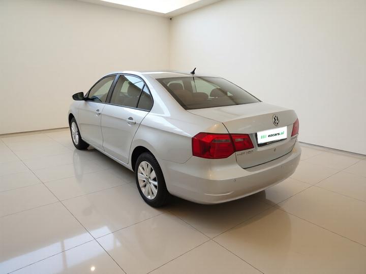 2013 1.6L AT Comfort photo 3