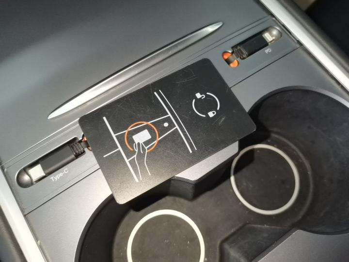Model Y 2023 RWD photo 8
