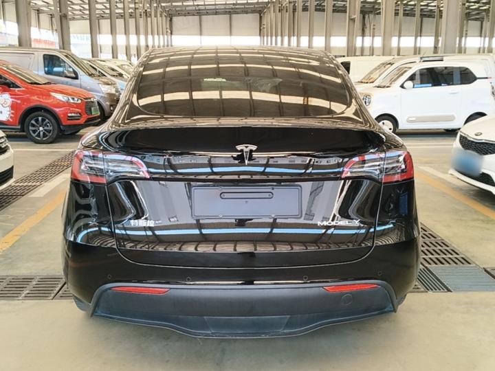 Model Y 2022 Facelift RWD photo 5