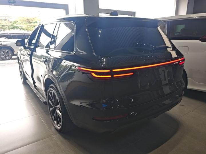 Li Auto ONE 2021 EREV 6-Seater photo 4