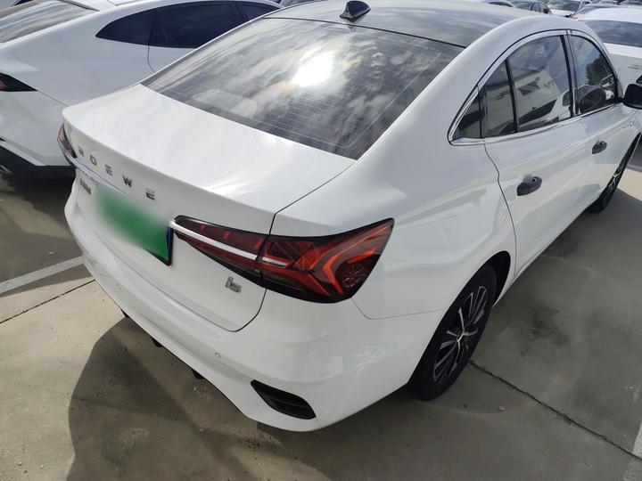 i5 2021 1.5L CVT Platinum photo 4