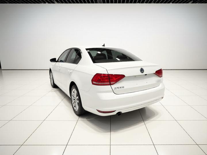 Lavida 2017 1.6L AT photo 4