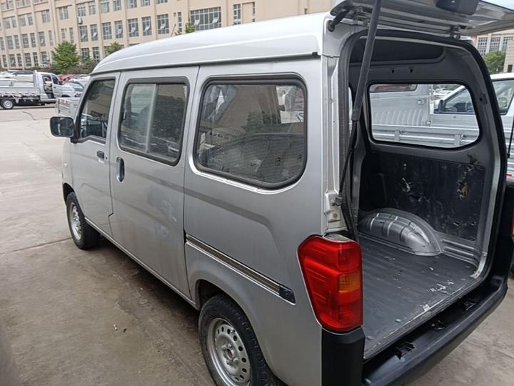 Wuling Zhiguang 2020 1.2L China VI LSI photo 4