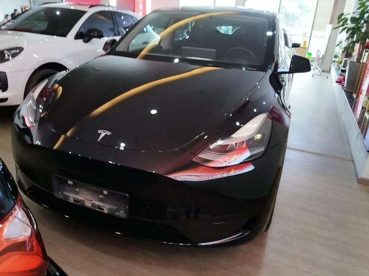 Model Y 2022 Facelift RWD photo 2