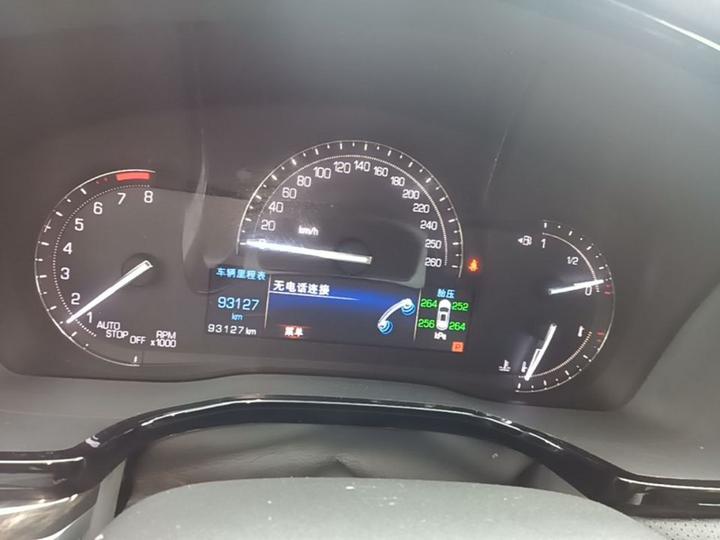XT5 2016 28T AWD Luxury photo 7