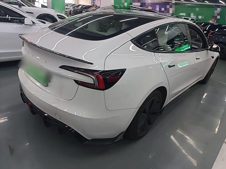 Model 3 2023 RWD photo 4