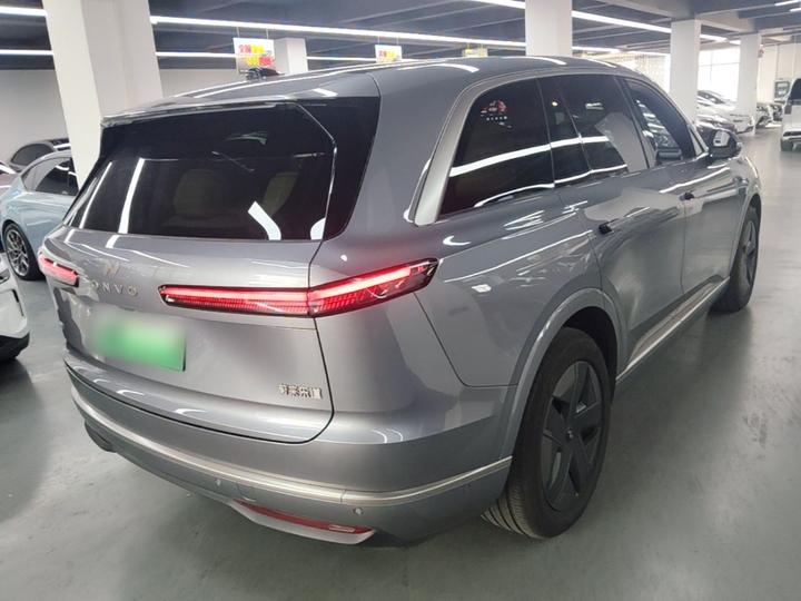 L90 2025 Max 6-Seater 85 photo 4