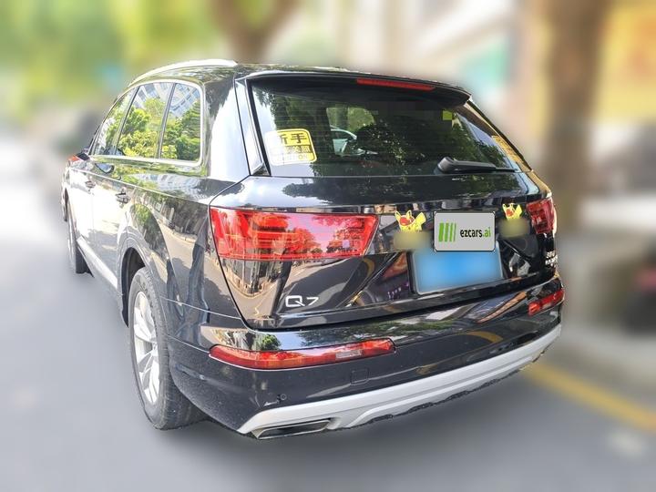 Q7 2019 55 TFSI Tech photo 4