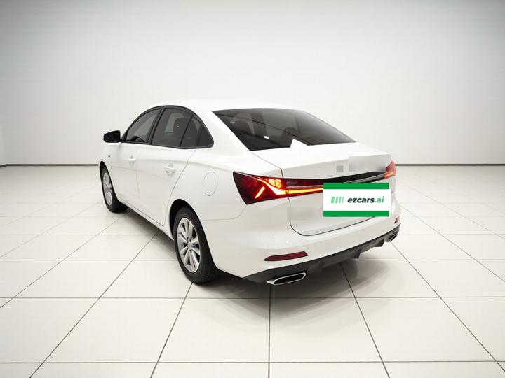 i5 2026 1.5L MT Comfort photo 4