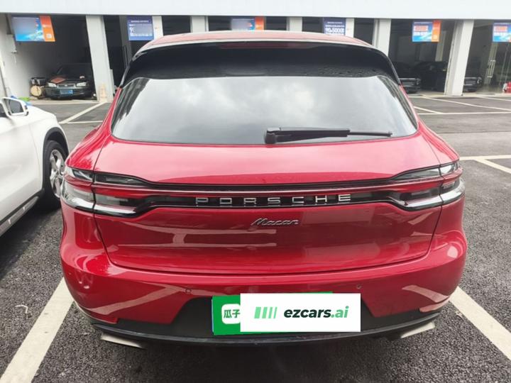 2021 Macan 2.0T photo 3