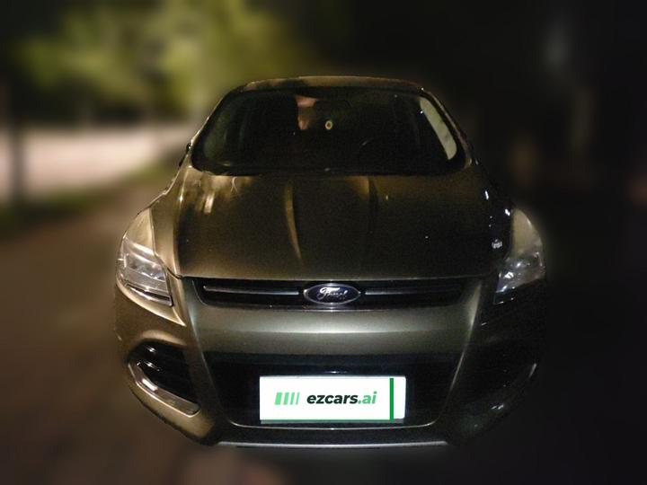Kuga 2015 1.5L GTDi RWD Comfort photo 2