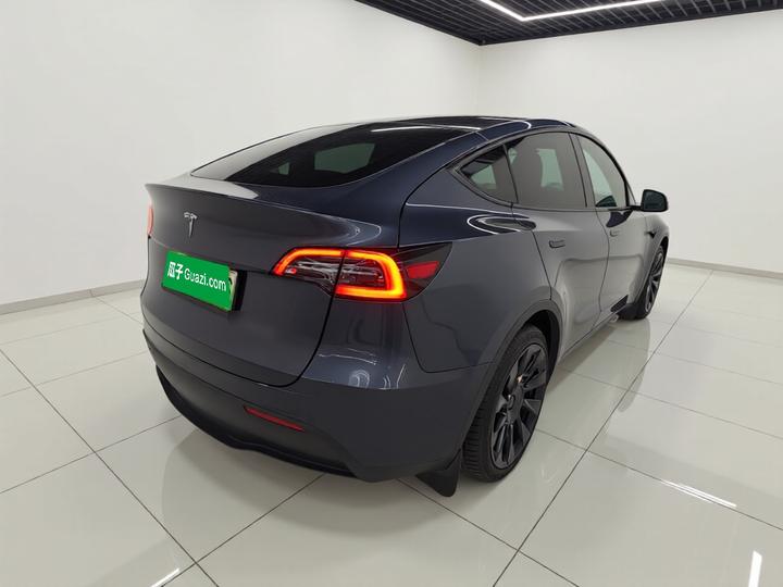 Model Y 2022 Facelift RWD photo 4