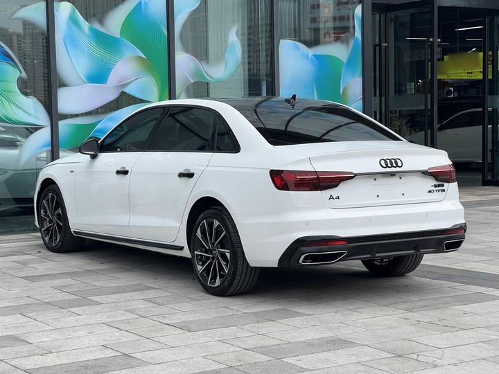 A4L 2023 40 TFSI Luxury Dynamic photo 4