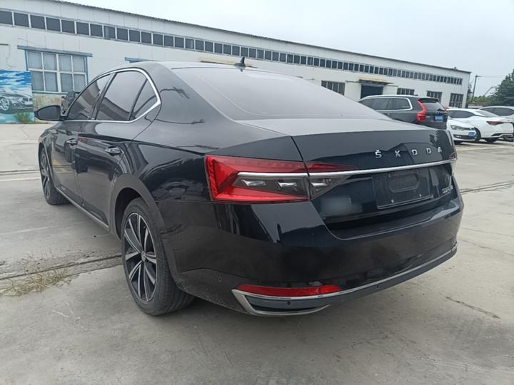 Superb 2024 TSI280 DSG Exclusive photo 4