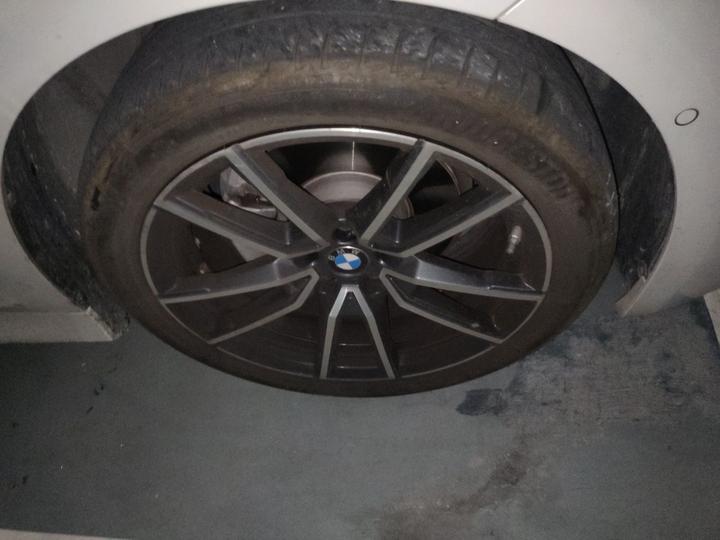 3 Series 2025 325i M Sport Package photo 8