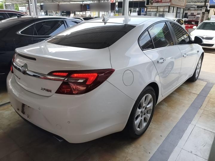 Regal 2015 1.6T Elite Tech photo 4