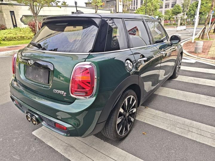 2015 2.0T COOPER S 5-Door photo 4