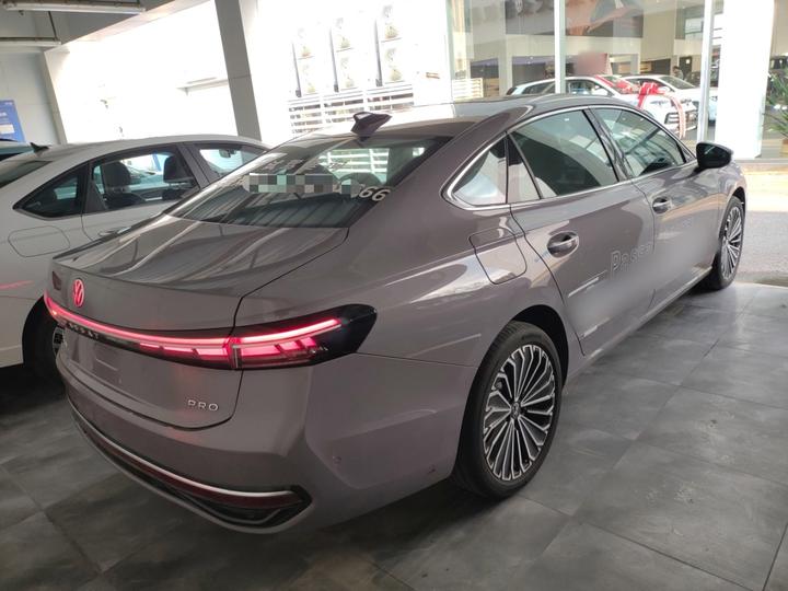Passat 2025 Pro 380TSI photo 4
