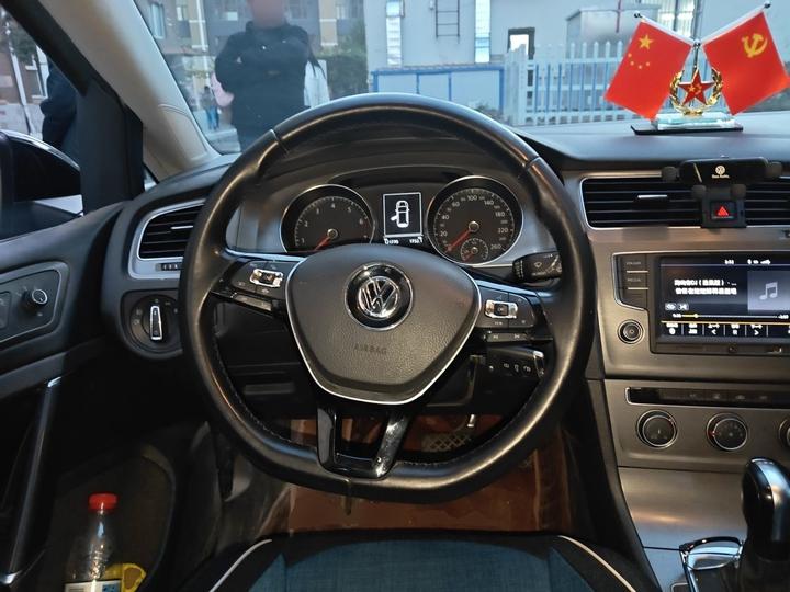 Golf 2016 230TSI AT Comfort photo 7