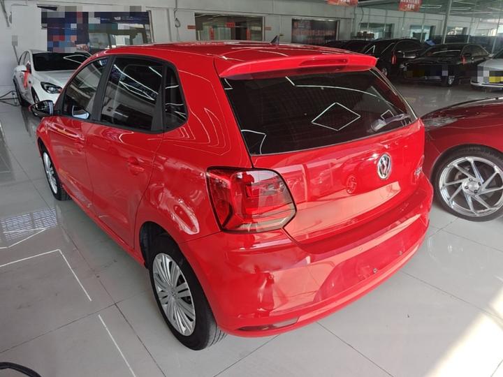 Polo 2016 1.6L AT Comfort photo 4